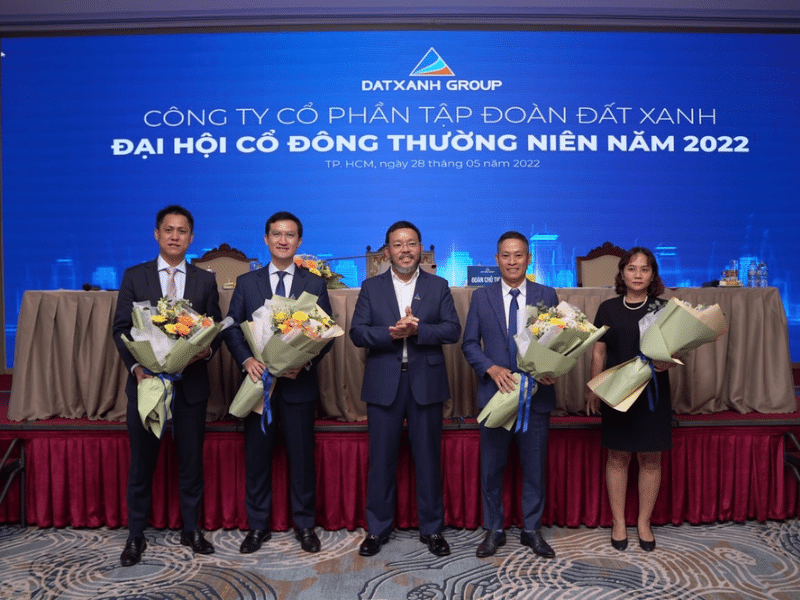 Dat Xanh Group's 2022 Annual General Meeting: Plans for sustainable growth, increased international capital mobilization, and focus on core business activities.